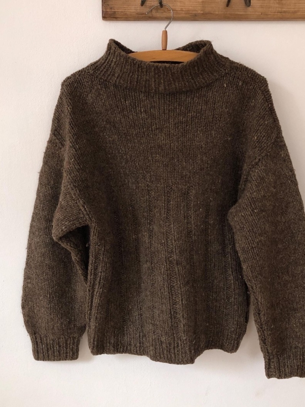 100% Wool Romanian Vintage Pullover